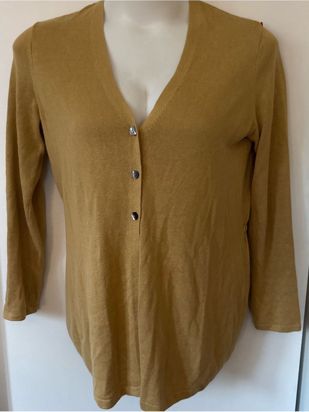 J. Jill V-Neck Three Button Front Linen Blend  Cardigan in Camel/Tan Medium